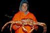 The recommended shelf life for red king crab is five days for boiled and chilled clusters. Photo: NOAA