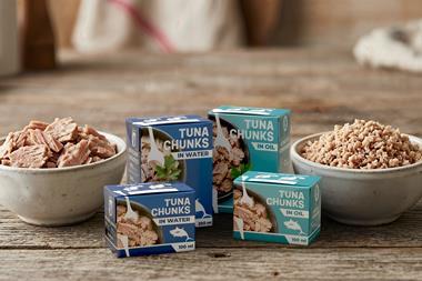 tetra-recart-tuna-promo-on-table