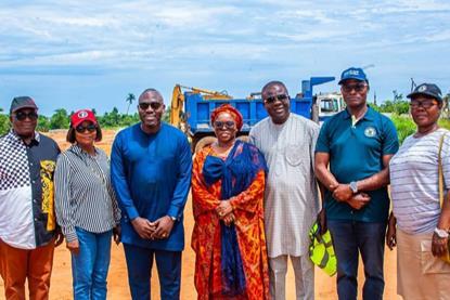 Stakeholders celebrating the building of the Lagos Aquaculture Centre of Excellence