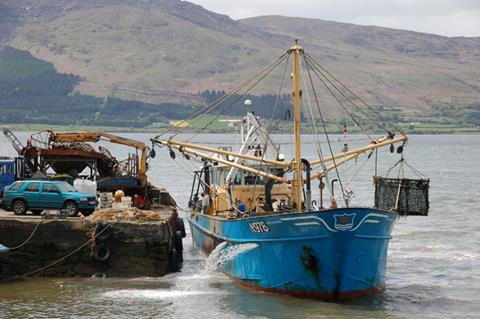 Mussel_dredger_at_Rostrevor_Quay_-_geograph.org.uk_-_174331