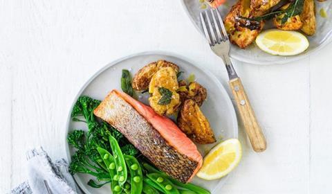 “Our aquaculture sector has a bright future as it continues to set international benchmarks by providing fresh, high-quality, sustainable seafood year-round, while meeting and exceeding regulatory requirements,” SIA CEO Veronica Papacosta said. Photo: SIA