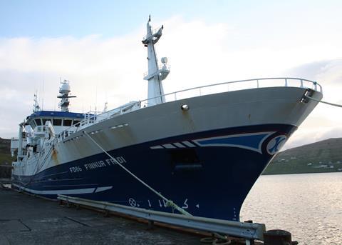 Pelagic catcher’s long-life synthetic warps