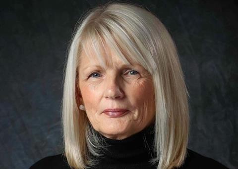 Canadian industry figures clash over salmon