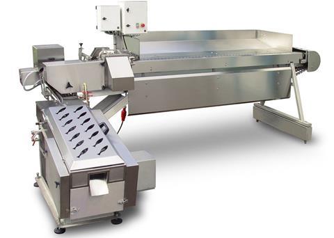 SEAC’s brand new FPM-400 machine for nobbing and filleting small fish. The machine will be on display at Seafood Processing Europe in Brussels at the end of April 2013