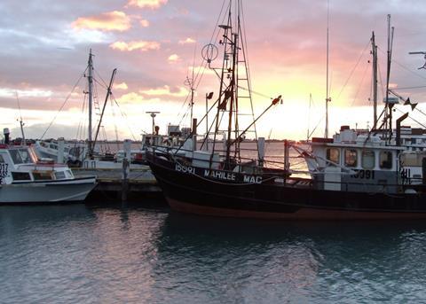 Fishing boat in New Zealand. Credit: http://www.abaconda.info