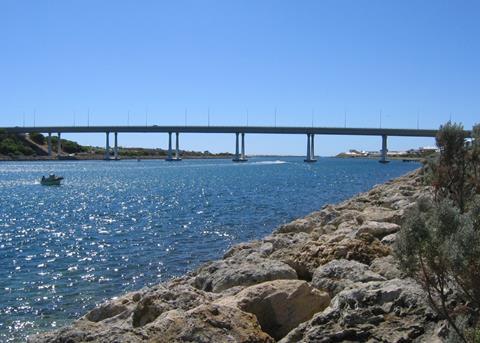 The Dawesville Channel south of Mandurah, Western Australia: Credit: Orderinchaos