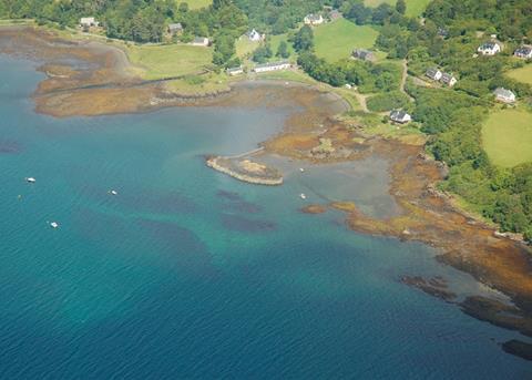Fish farm ?provides broadband to remote area