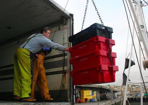 Involving stakeholders helps sustainable fisheries management in MPAs