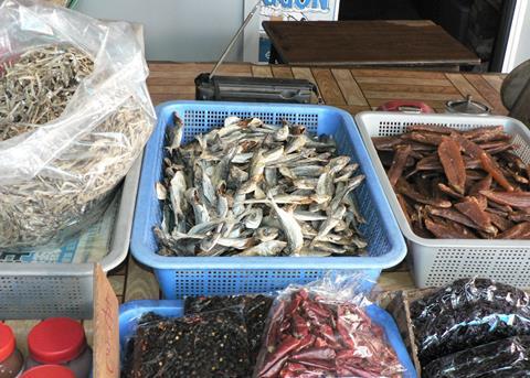 The new BAP standards for finfish and crustacean farms now apply to all types of production systems. Photo: Stephen McGowan/Marine Photobank 2006