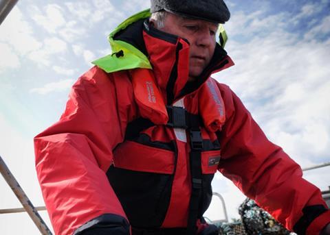 The Mullion Compact 150N CE PFD