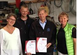A happy team after the presentation of the ASC certificate, which was presented by Sølvi Skare from Bureau Veritas (left)