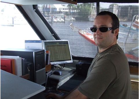 After a year of using e-Log software skipper Nick Williams prefers the new technology over the old paper-based reporting method