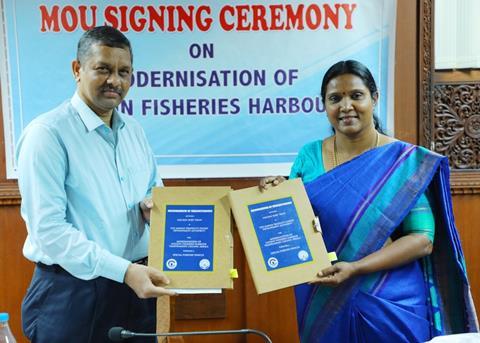 Signing of the MoU to develop Cochin Fisheries Harbour Photo: MPEDA
