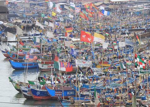 Fishing boats in Ghana. Credit: Benggriff/CC-BY-SA-3.0, via Wikimedia Commons