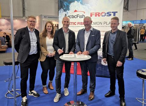 Representatives of the companies at the signing of the agreement at the Icelandic Fisheries Exhibition. From left: Daníel Jakobsson, Arctic Fish's Business Development Manager,  Ragna Helgadóttir, Arctic Fish's Project Manager, Stein Ove Tveiten, Arctic Fish's CEO, Guðmundur Hannesson, Frost's CEO, and Frost's Sales Manager Hákon Hallgrímson.