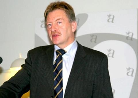 New Faroese Minister of Fisheries, Jacob Vestergaard, has announced the 2012 total catch limit for mackerel fisheries in Faroese waters. Photo: portal.fo