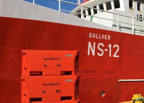 Red tubs for Gullver